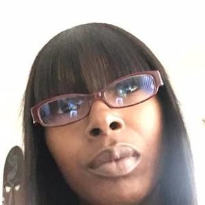 Meet your Posher, Latasha